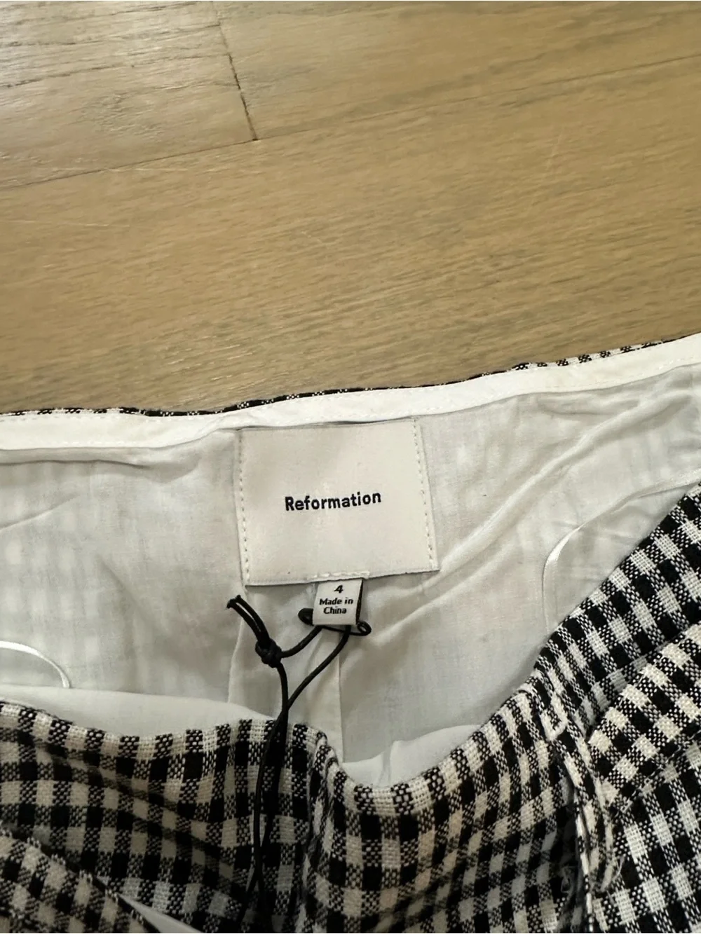 Reformation Rory Mini Skirt - Picture 3 of 5